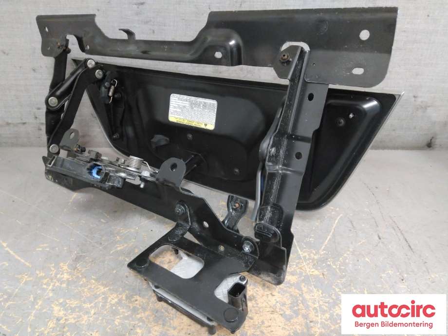 Batterilader inntak/luke til Nissan Leaf 2018-->> (Type II) (NISSAN|657015SH1B|)