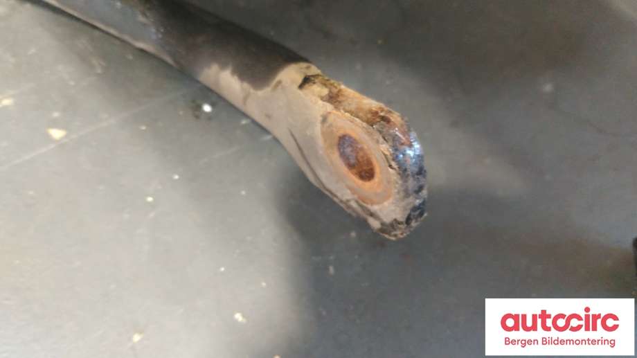 Stabilisatorstag foran til VW Tiguan 2011-2016 (Type I, Fase 2)  (VOLKSWAGEN|3C0 411 303 AA|)