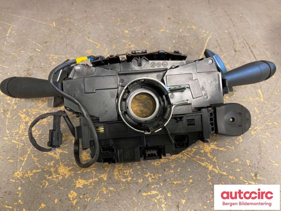 Bryter combi til Peugeot 5008 2017-->> (Type II) (PEUGEOT|98 262 588 ZD|)