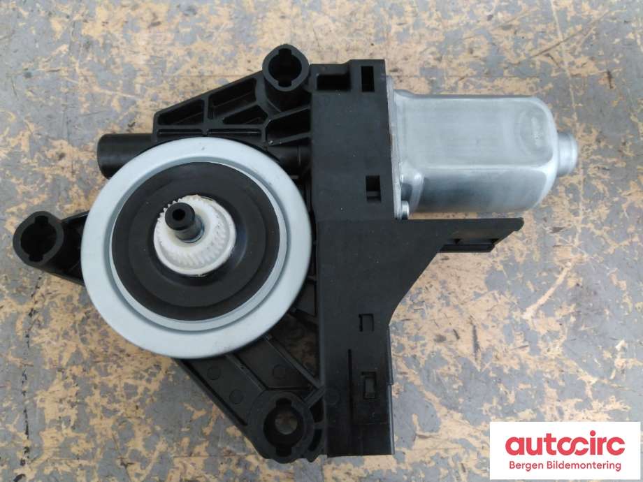Ruteheis venstre til Volvo V60/V60 CC 2013-2018 (Type I, Fase 2) (VOLVO|31253064||966264-102)