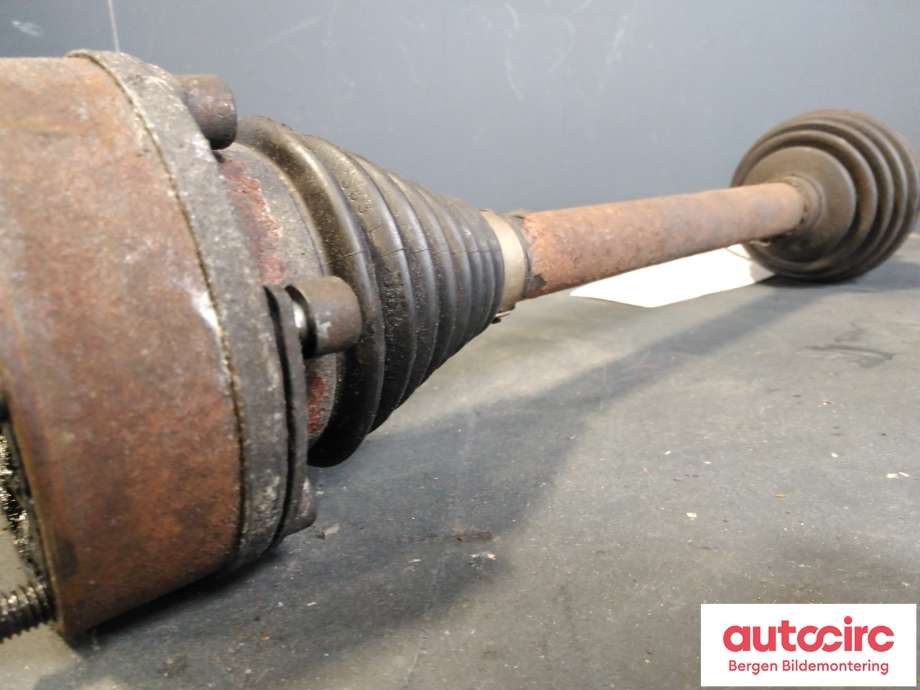 Drivaksel venstre foran til Audi A3 2009-2012 (Type II, Fase 2)  (AUDI|3C0 407 271 AB|)