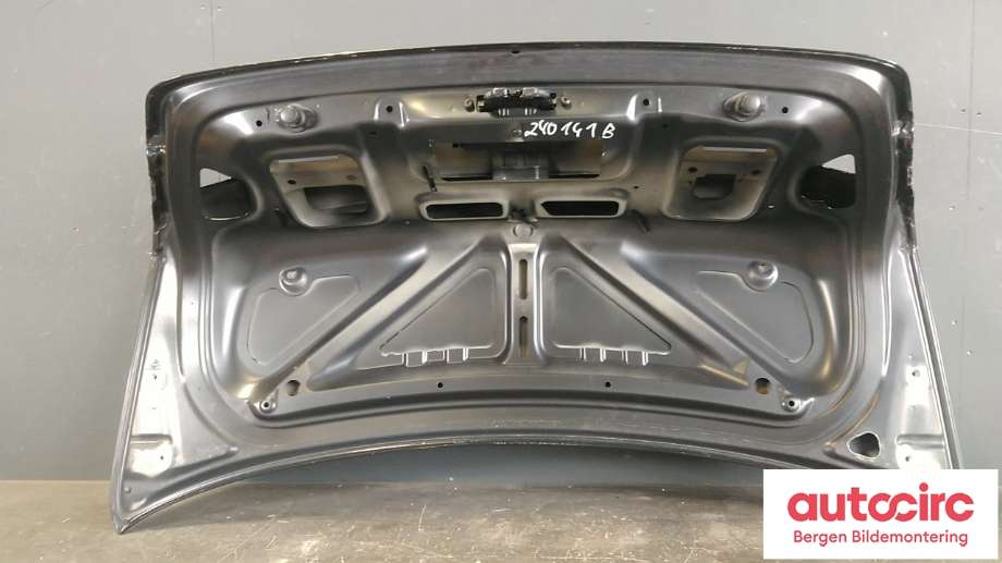 Bakluke sedan til BMW 3-Serie, 2005-2011 (E90/E91/E92/E93) (E90/E91/E92/E93) (BMW|41 62 7 254 428)