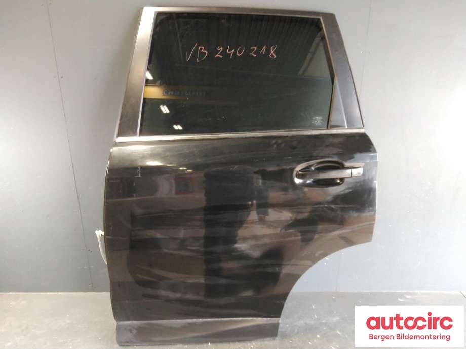 Dør venstre bak til Subaru Forester 2013-2019 (Type IV)  (SUBARU|60409SG0109P|)