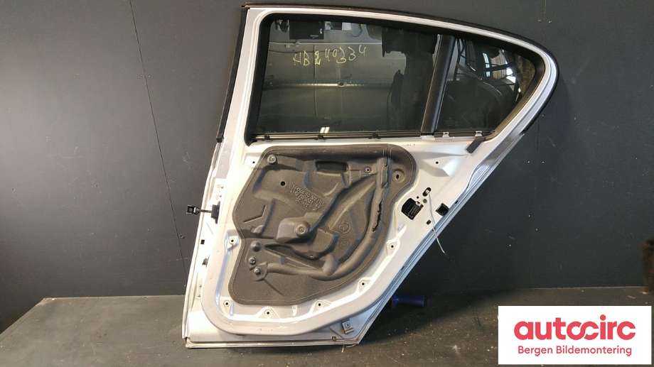 Dør høyre bak til BMW 1-Serie 2004-2011 (E81/E82/E87/E88) (E81/E82/E87/E88) (BMW|41 52 7 191 017|)