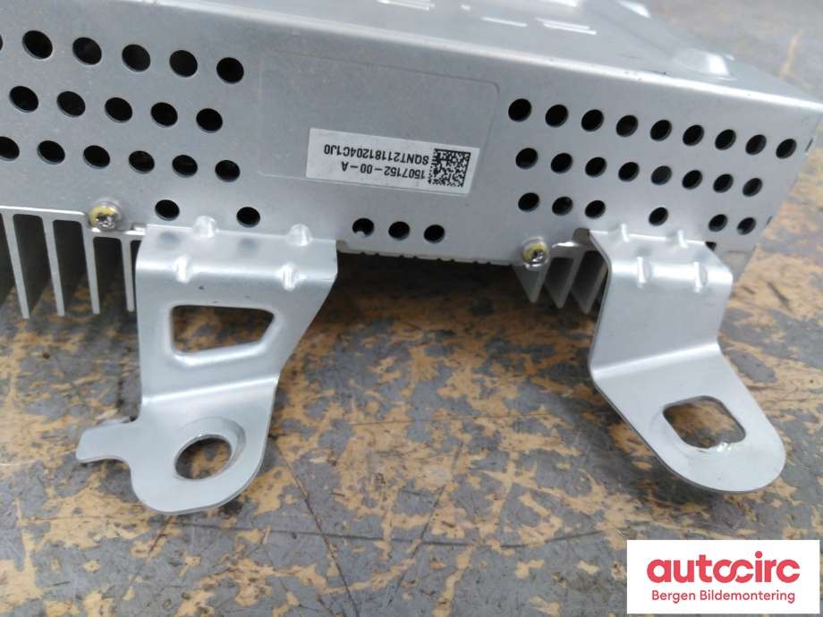 Bilstereo forsterker til Tesla Model Y 2021-2024 (Type I)  (1507152-00-A|)