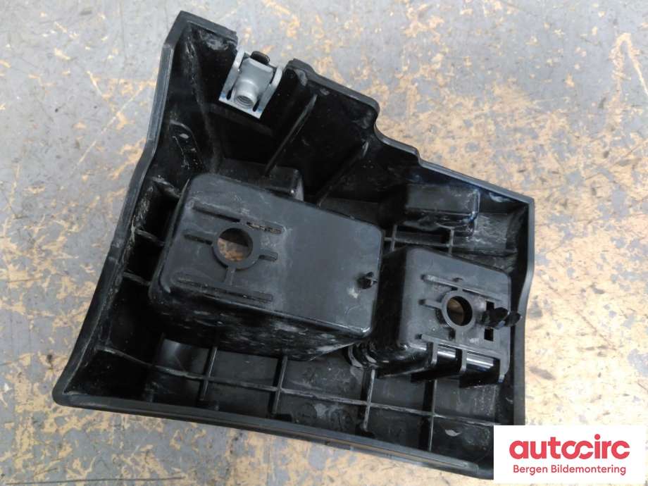 Diverse deler til Tesla Model Y 2021-2024 (Type I) (1506968-00-D||1494038-00)