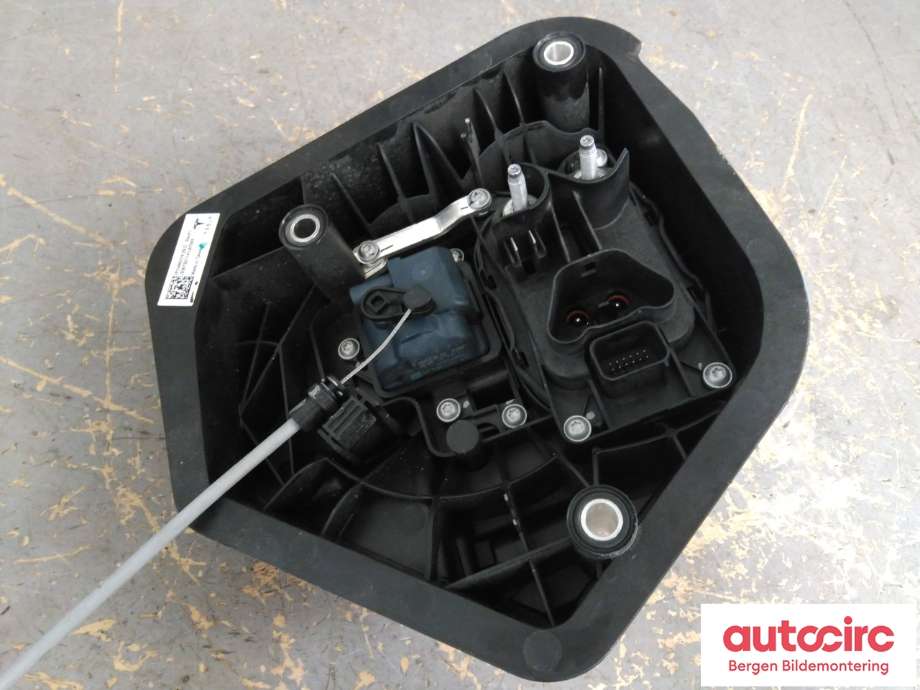 Batterilader inntak/luke til Tesla Model Y 2021-2024 (Type I) (1490374-29-C|)
