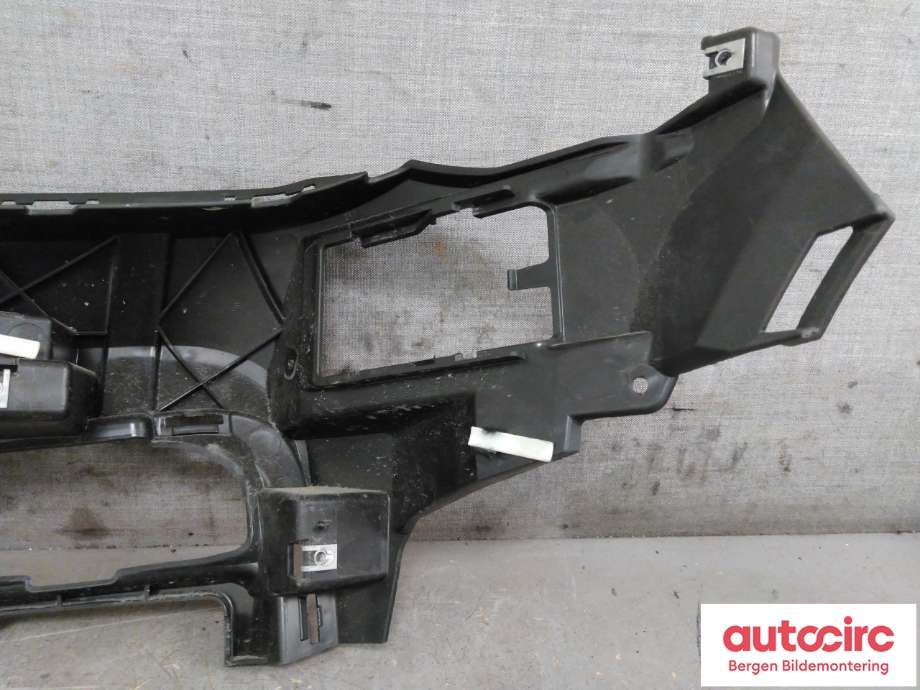 Frontlyktehus til BMW X3 2017-->> (G01) (G01) (BMW|51 11 8 064 596|)