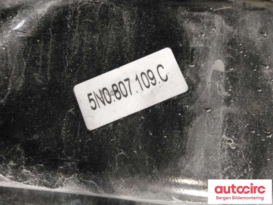 Frontplate til VW Tiguan 2007-2011 (Type I, Fase 1)  (VOLKSWAGEN|5N0 805 588 D|)