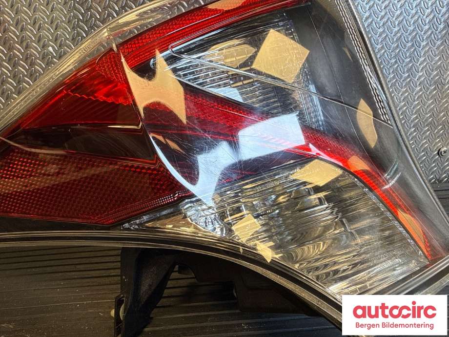 Baklykt venstre til Toyota Prius 2016-2023 (Type IV) (combi) (combi) (TOYOTA|8155147282|)