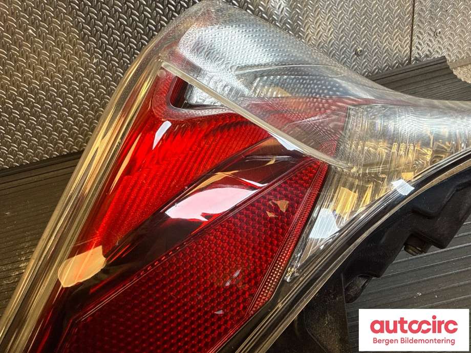 Baklykt venstre til Toyota Prius 2016-2023 (Type IV) (combi) (combi) (TOYOTA|8155147282|)