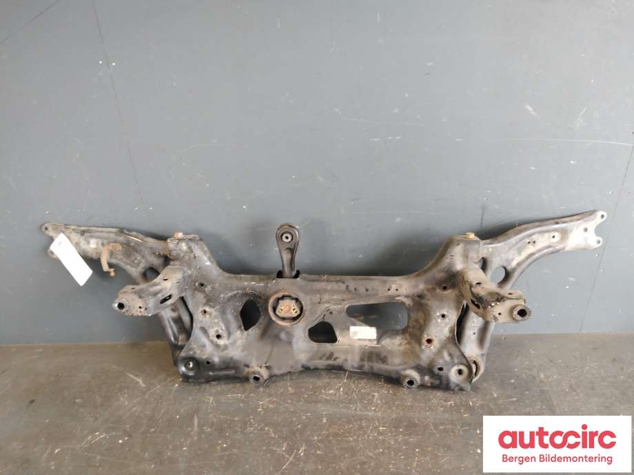 Travers foran hoved til VW Touran 2015-2021 (Type II)  (VOLKSWAGEN|3Q0 199 315 D|)