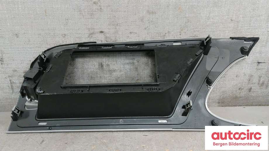 Innredning diverse til Audi A4 2007-2014 (Type IV) (B8) (B8) (AUDI|8K1 857 186 G|)