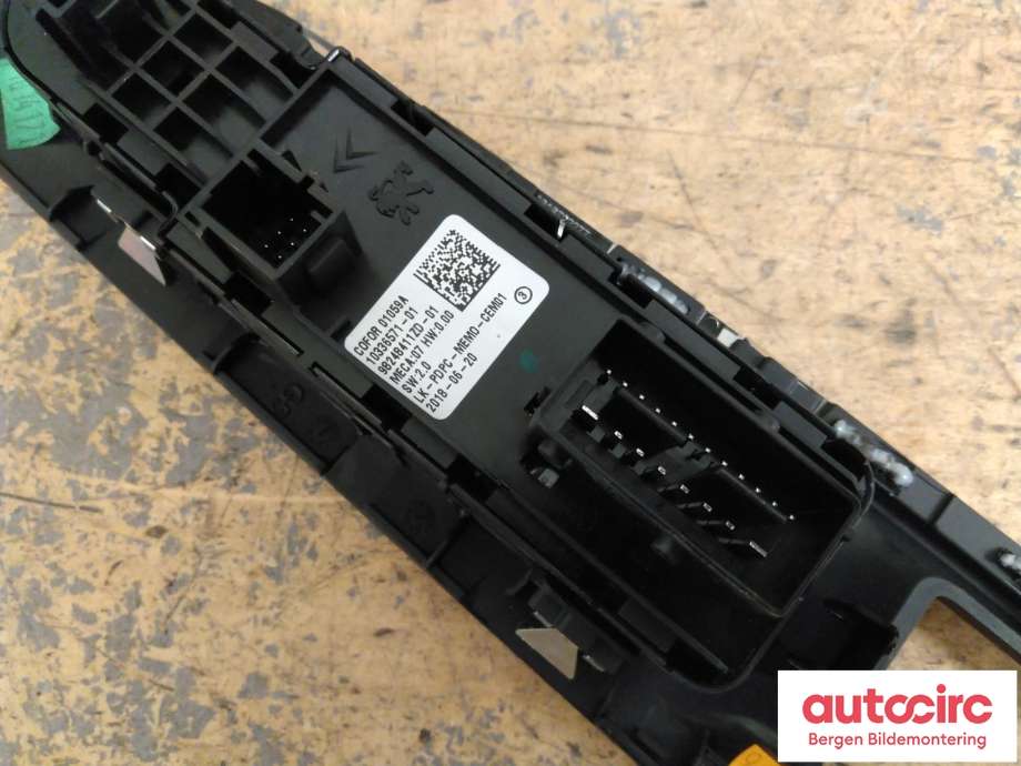 Bryter ruteheis til Peugeot 5008 2017-->> (Type II) (PEUGEOT|98 248 411 ZD|)