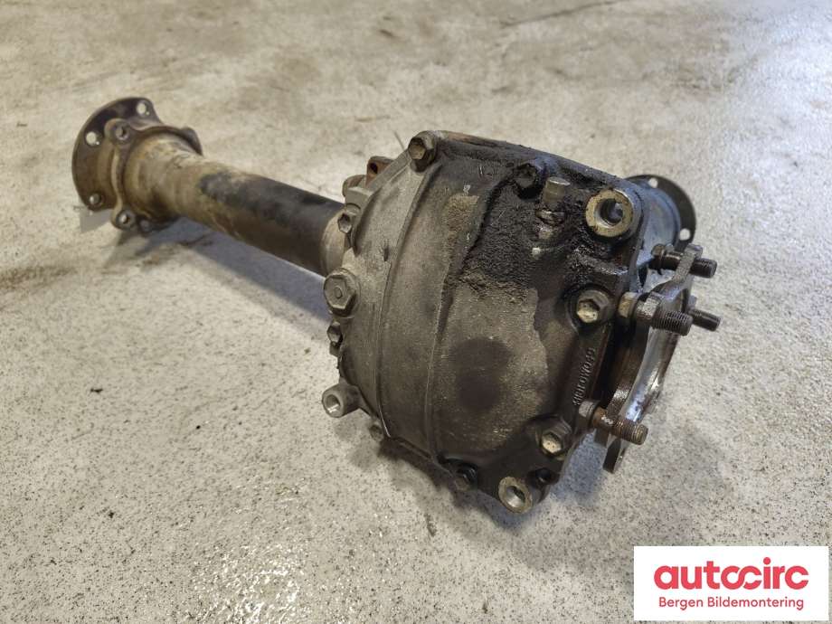 Kardang til Toyota Hiace 2007-2012 (Fase 3)  (TOYOTA|4111026570|)