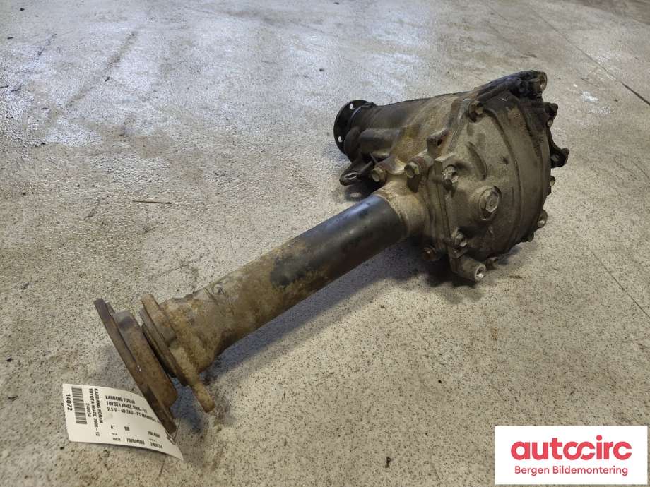 Kardang til Toyota Hiace 2007-2012 (Fase 3)  (TOYOTA|4111026570|)