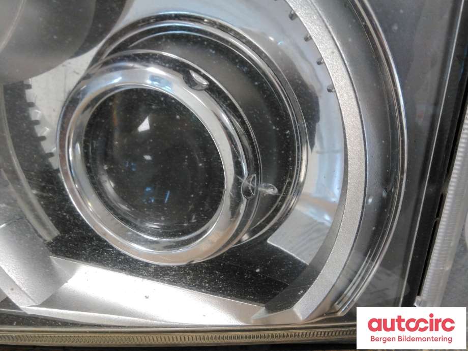 Frontlykt høyre xenon til Land Rover Range Rover 2002-2012 (Type III)  (LAND-ROVER|XBC001301|)