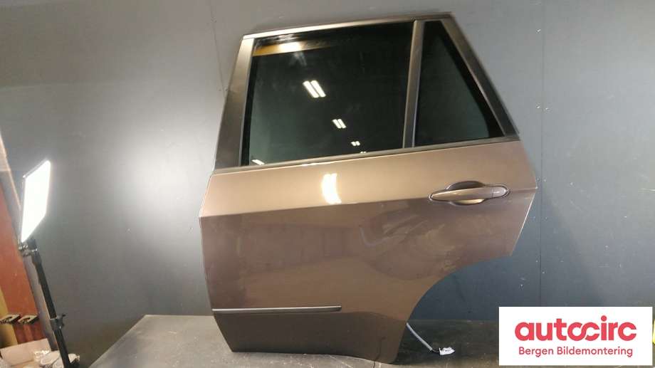 Dør venstre bak til BMW X5 2007-2013 (E70) (E70) (BMW|41 52 7 261 481|)