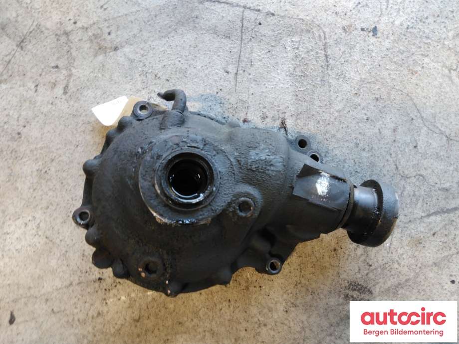 Kardang til Land Rover Range Rover 2002-2012 (Type III)  (LAND-ROVER|LR007037|)