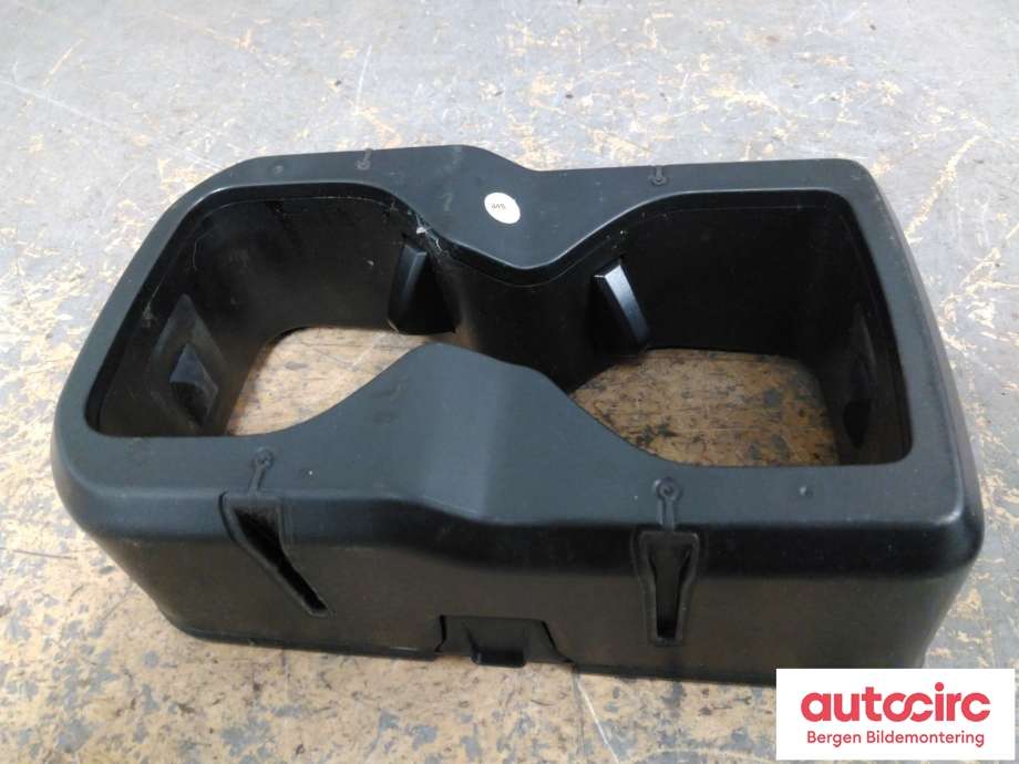 Dashbord koppholder til VW ID.4 2020-->> (VOLKSWAGEN|11A 862 531 A|)