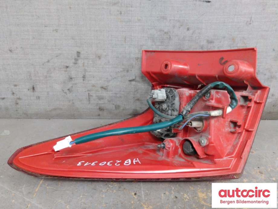 Baklykt høyre til Toyota Auris 2013-2015 (Type II, Fase 1)  (TOYOTA|8155102710|)