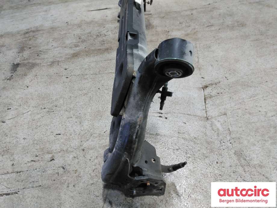 Bakaksel til Ford Puma 2019-->>  (FORD|2494523||L1TC5K952-BE)