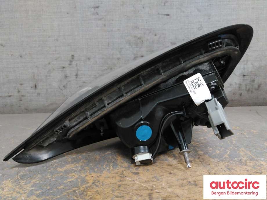Baklykt høyre indre til Ford Puma 2019-->>  (FORD|2579085||L1TB-13A602-AD)