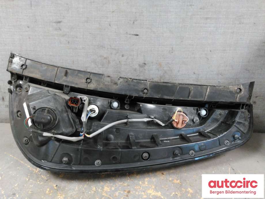 Baklykt venstre til Kia Soul 2014-2019 (Type II)  (KIA|92401-E4020|)