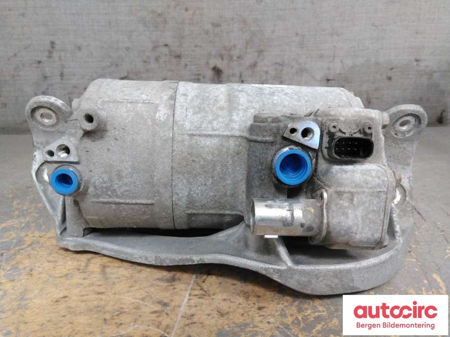 Aircondition kompressor til Mercedes B-Klasse 2011-2018 (W246) (W246) (MERCEDES|A 003 230 51 11|)