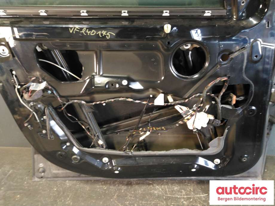 Dør venstre foran til BMW X5 2007-2013 (E70) (E70) (BMW|41 51 7 211 423|)