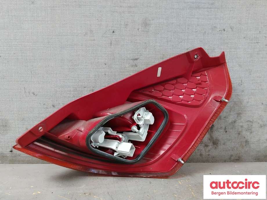 Baklykt venstre til Ford Fiesta 2008-2012 (Type VI, Fase 1)  (FORD|8A61-13A603-AB|1709553|)