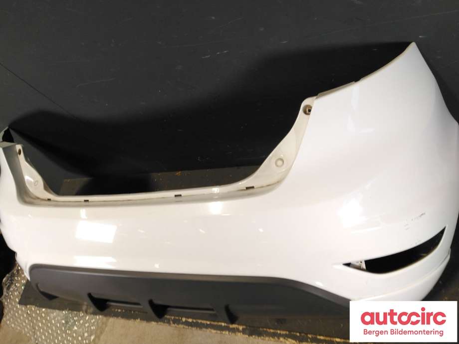 Støtfanger bak til Ford Fiesta 2008-2012 (Type VI, Fase 1) (FORD|8A61-17906-BEXWAA|1730687|)