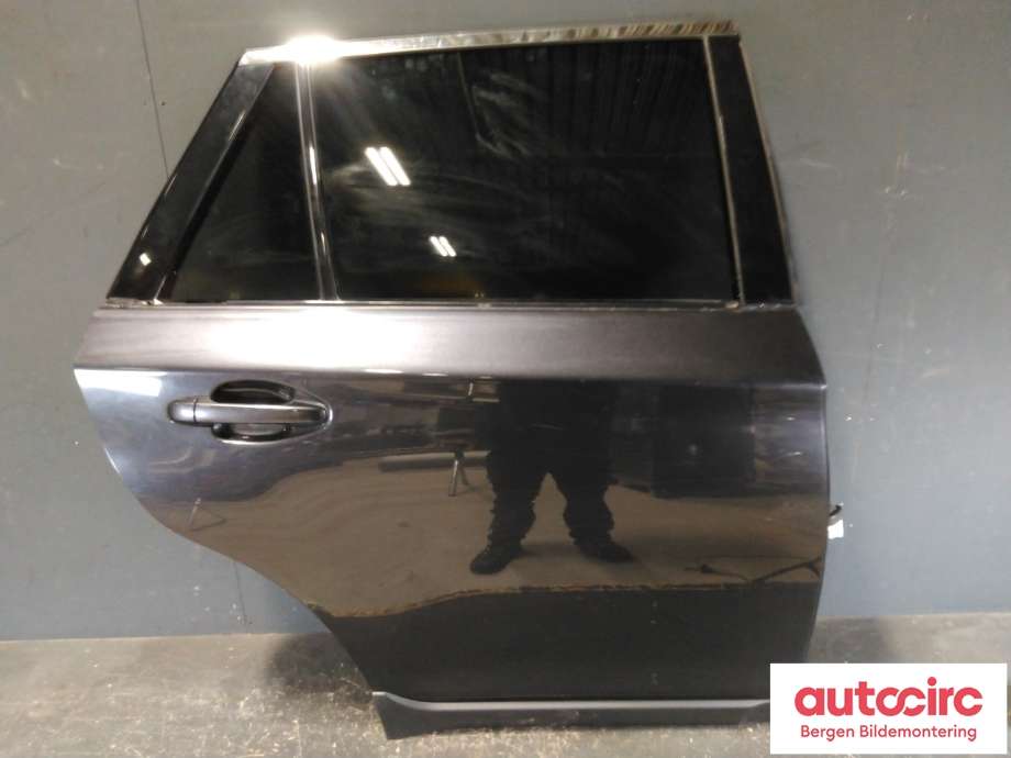 Dør høyre bak til Subaru Outback 2015-2020 (Type V)  (SUBARU|60409AL0209P|)