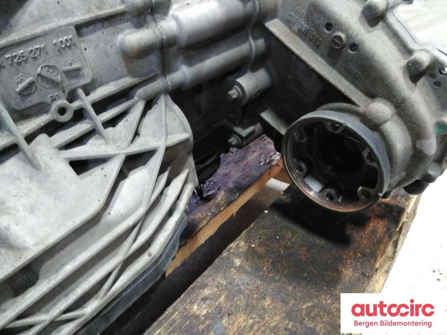 Girkasse automat til Mercedes GLE 2015-2018 (Fase 2) (W166) (W166) (MERCEDES|A 166 270 67 02|)