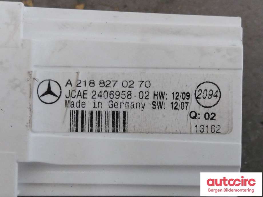 Instrument klokke til Mercedes E-Klasse 2013-2016 (Fase 2) (W212) (W212) (MERCEDES|A 218 827 02 70|)