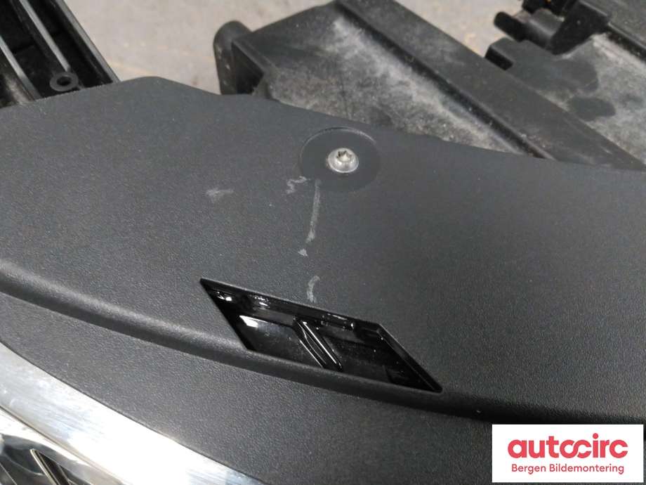 Frontlykt høyre halogen til Opel Mokka 2012-2016 (Type I, Fase 1) (OPEL||9834016680)