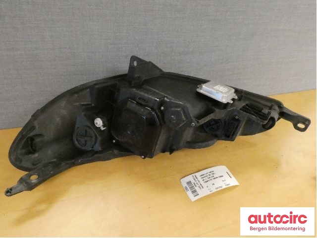 Frontlykt høyre xenon til Peugeot 407 2004-2010  (PEUGEOT|6206 82|)