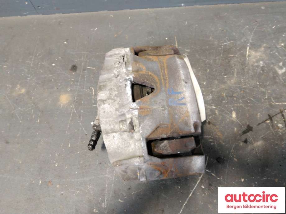 Bremsecaliper høyre foran til Volvo XC70 2008-2013 (Type II, Fase 1)  (VOLVO|36000150|)