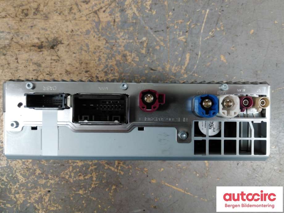 Bilstereo forsterker til BMW X3 2017-->> (G01) (G01) (BMW|65 12 5 B3F 808|)
