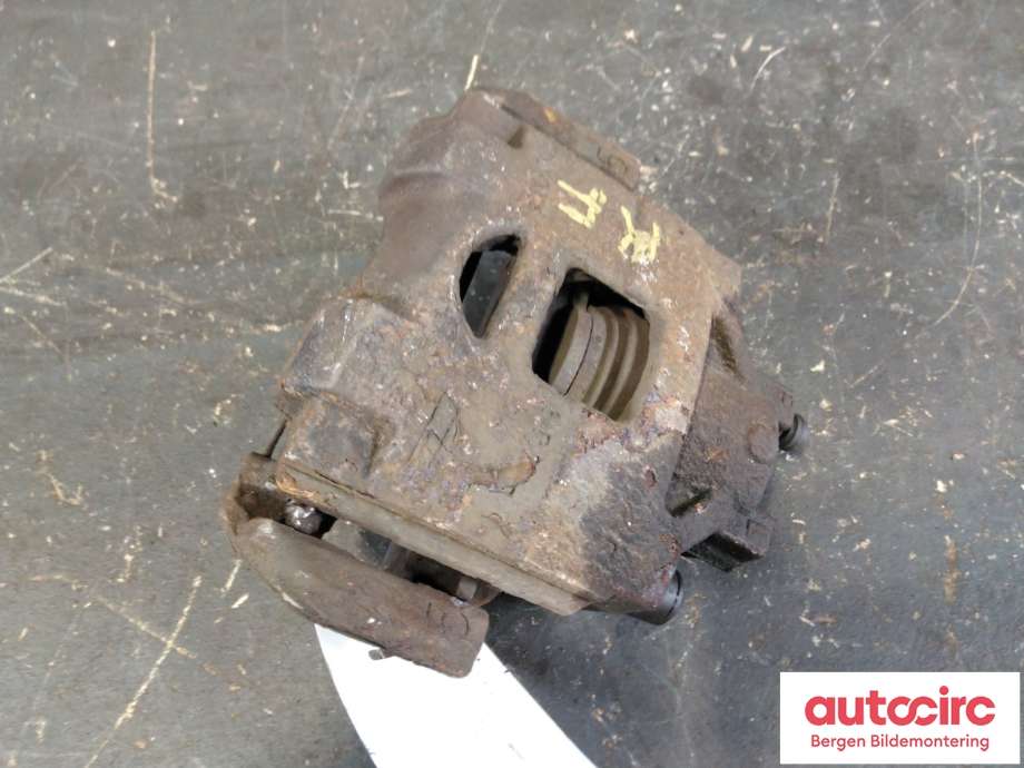 Bremsecaliper høyre foran til Toyota Yaris 2014-2020 (Type III, Fase 2)  (TOYOTA|477300D200|)
