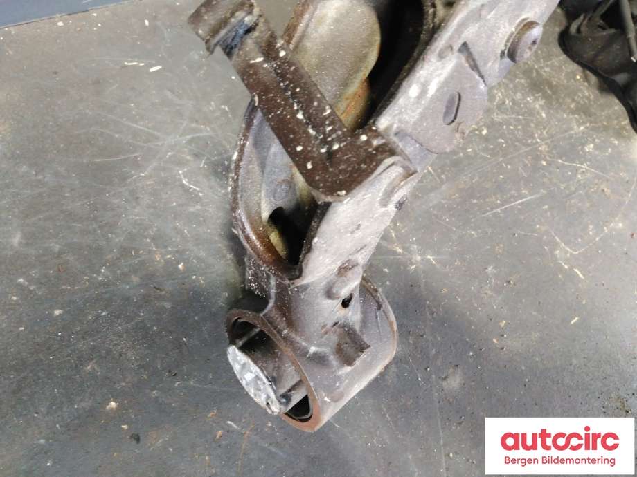 Bakaksel til Toyota Proace 2016-->> (Type II)  (TOYOTA|SU001A6616|)