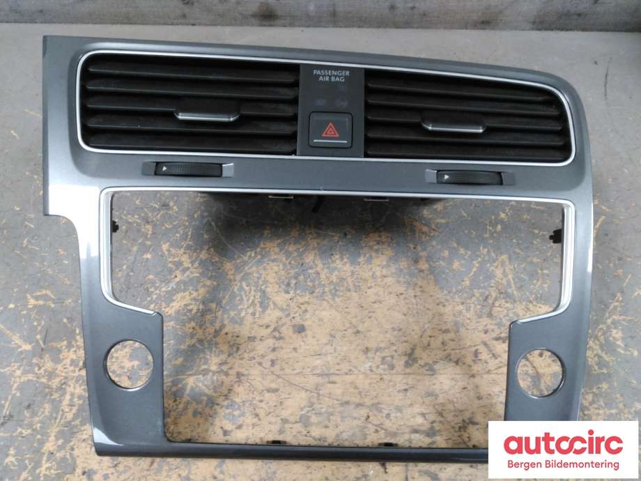 Dashbord friskluftdyse til VW e-Golf 2014-2017 (Fase 1) (VOLKSWAGEN|5G1 819 728 AF|)