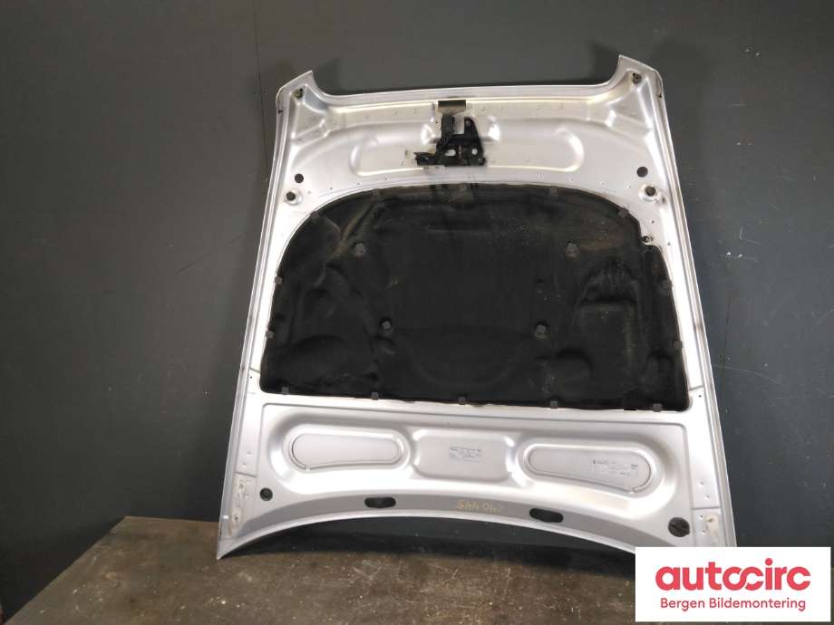Panser til Audi A6, Allroad 2006-2008 (Type II, Fase 1) (C6) (C6) (AUDI|4F0 823 029 F|)