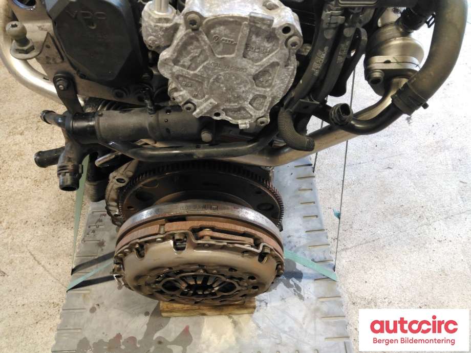 Motor diesel til Audi A4 2007-2014 (Type IV) (B8) (B8) (AUDI|03L 100 090 B|)