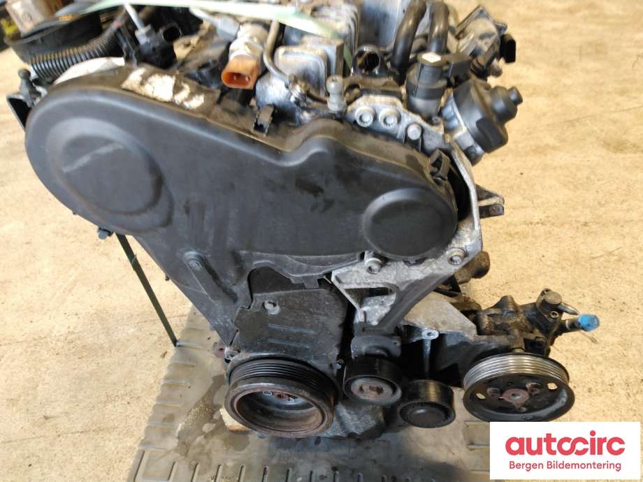 Motor diesel til Audi A4 2007-2014 (Type IV) (B8) (B8) (AUDI|03L 100 090 B|)