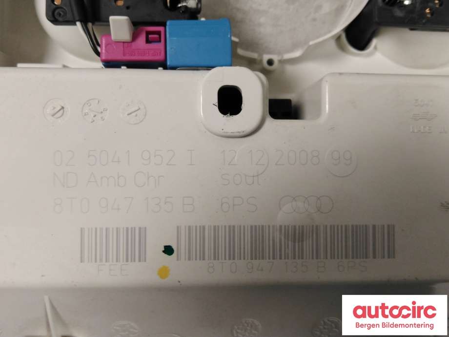 Tak konsoll til Audi A4 2007-2014 (Type IV) (B8) (B8) (AUDI|8T0 947 140|)
