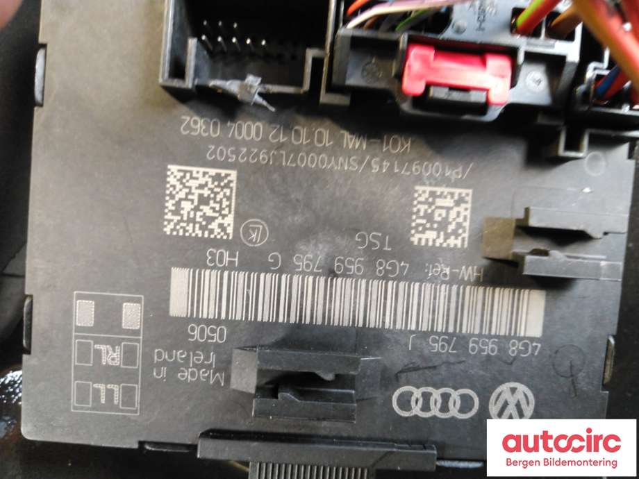 Dør venstre bak til Audi A6 2011-2014 (Type IV, Fase 1) (C7) (C7) (AUDI|4G9 833 051|)