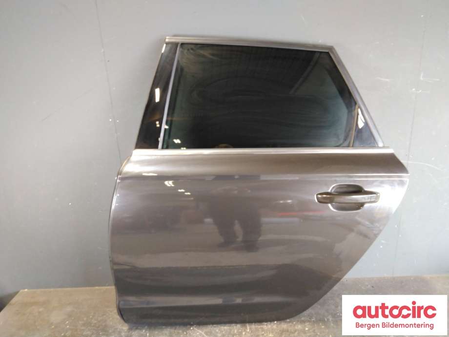 Dør venstre bak til Audi A6 2011-2014 (Type IV, Fase 1) (C7) (C7) (AUDI|4G9 833 051|)