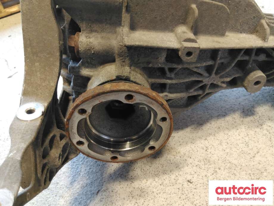 Kardang klokke bak til Audi A4 2007-2014 (Type IV) (B8) (B8) (AUDI|0BC 500 043|0BC 500 044 B|)
