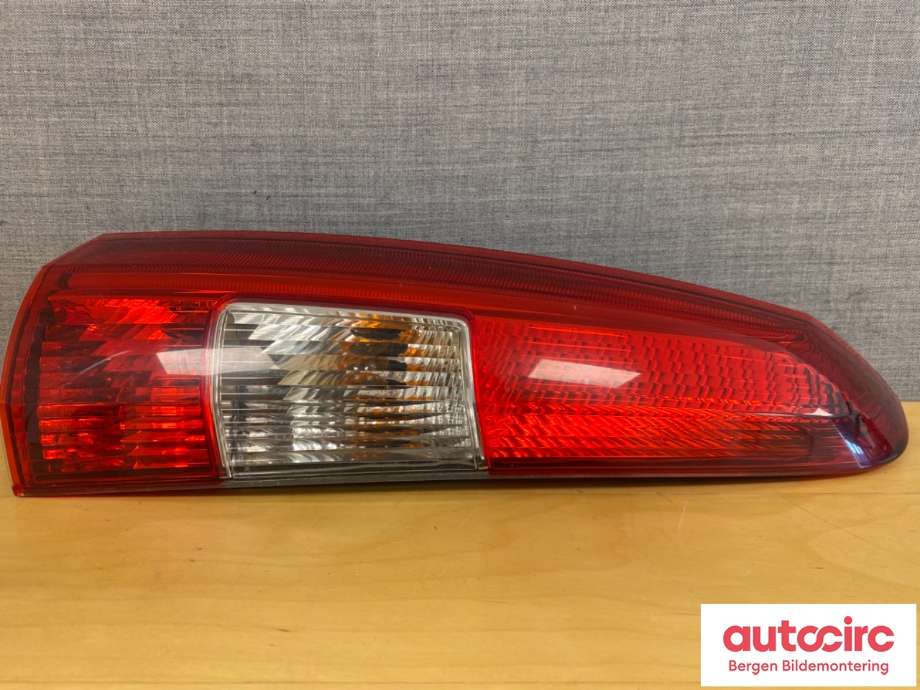 Baklykt venstre til Volvo V70, 2000-2004 (Type II, Fase 1) (VOLVO|9483688)